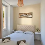 Frgk Suquet Olivier Historic 2- 3 Bedroom Charm Ultrafast Wifi Apartment Cannes
